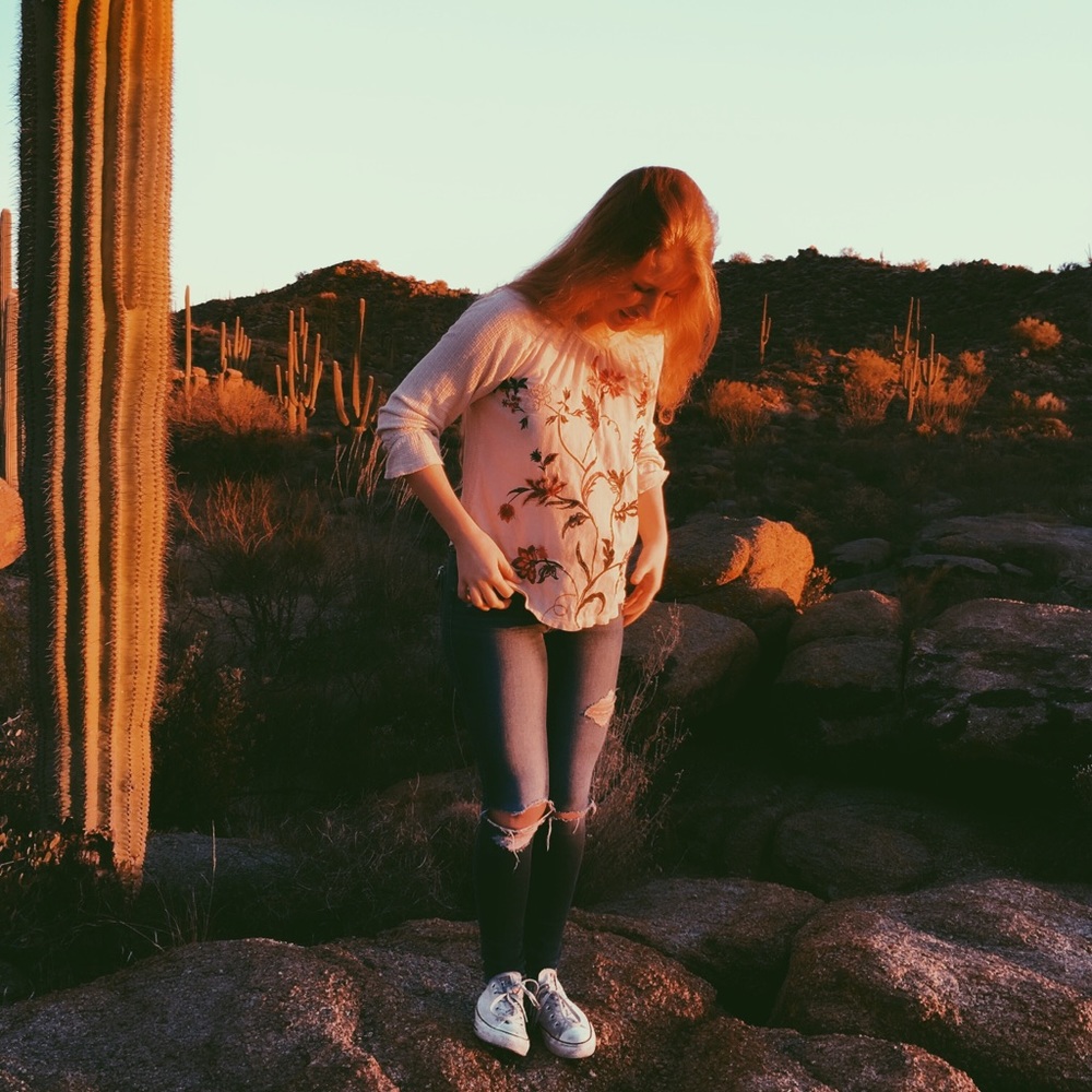 Meet your Posher, Caitlin